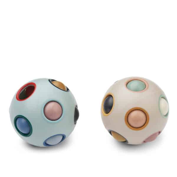 Wijs west Liewood Liewood Solene Puzzle Ball 2-Pack Ice Blue Multi Mix 5715493378011 Liewood AW24 Speelgoed & Spellen Babyspeelgoed