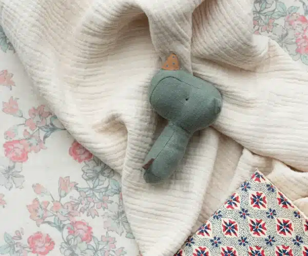 Maileg Lullaby friends, Rhino rattle - Pine
