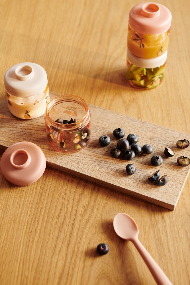 Liewood Liewood Dominique Baby Food Tritan Boxes 4-Pack Peach / Sea shell 5715493377465 Liewood Verzorging Eten & Drinken Lunchbakjes & Drinkbekers Wijs west