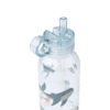Liewood Liewood Yang Tritan Waterfles 500Ml Sea Creature / Sandy 5715493492205 Liewood Verzorging Eten & Drinken  Wijs west
