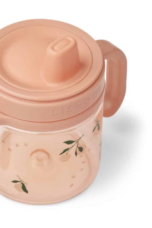 Liewood Liewood Kylo Tritan Sippy Beker 280Ml Peach / Sea Shell 5715493422226 Liewood Verzorging Eten & Drinken Lunchbakjes & Drinkbekers Wijs west