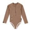 Beach & Bandits Beach & Bandits UV-Suits Chocolate Malt Beach SS25 7436908340314 Kleding & Accessoires Zwemkleding Zwempak Wijs west