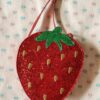 Konges Sløjd Konges Sløjd Tut Strawberry Shoulder Bag Barbados Cherry 5715681011959 Konges SS25 Kleding & Accessoires Tassen & Rugzakken  Wijs west