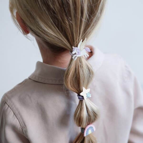 Mimi & Lula Mimi & Lula Flying Unicorn Ponies 5060925059182 Mimi SS25 Verzorging Haaraccessoires Haarelastiekjes Wijs west