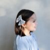 Mimi & Lula Mimi & Lula Seaside Stripe Bow 5060925059816 Mimi SS25 Verzorging Haaraccessoires  Wijs west