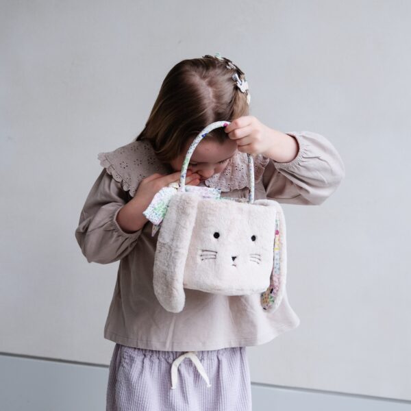Mimi & Lula Mimi & Lula Fluffy Easter Basket 5060925059908 Mimi SS25 Kleding & Accessoires Tassen & Rugzakken  Wijs west