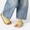 Salt-Water Sandals Salt-Water Sandals Swimmer Child Butter Yellow 0000523306122 Saltw SS25 Kleding & Accessoires Schoenen Sandalen Wijs west