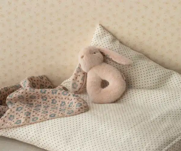 Maileg Bunny rattle set - Powder
