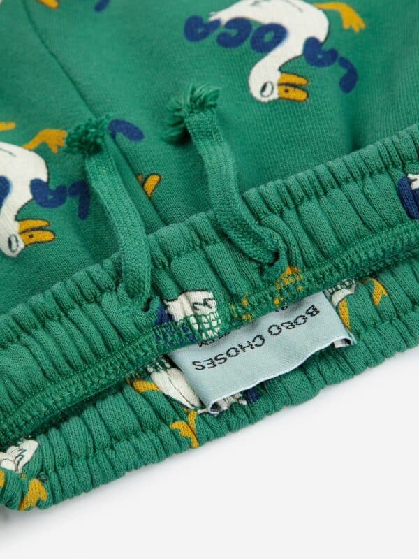 Bobo Choses Bobo Choses La Oca All Over Jogging Pants Green 8445782324418 AW25 Bobo Kleding & Accessoires Baby Broekjes Wijs west