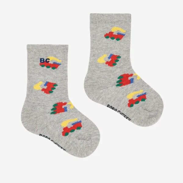 Bobo Choses Bobo Choses Bobo Choo Choo All Over Long Sokken Light Heather Grey 8445782339863 AW25 Bobo Kleding & Accessoires Baby Sokjes Wijs west