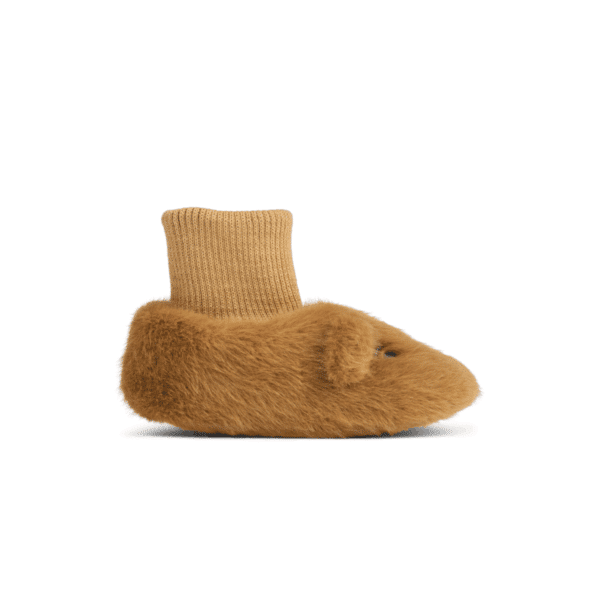 Liewood Liewood Beth Bear Plush Slipper Golden Caramel 5715493480172 AW25 Liewood Kleding & Accessoires Schoenen Slofjes Wijs west