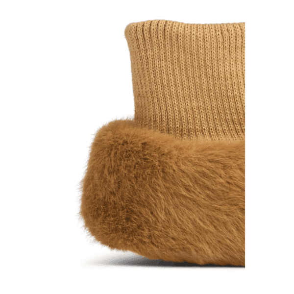 Liewood Liewood Beth Bear Plush Slipper Golden Caramel 5715493480172 AW25 Liewood Kleding & Accessoires Schoenen Slofjes Wijs west
