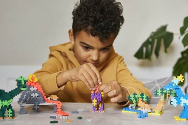 Plus Plus Learn to Build Dino's - 600 stukjes