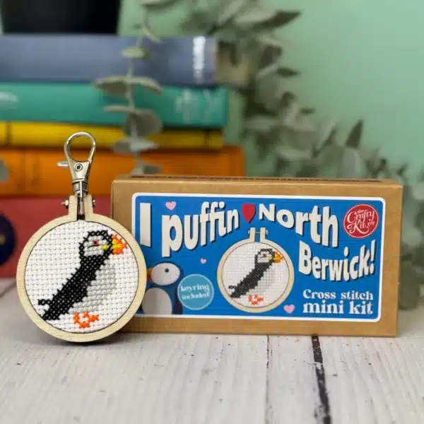 Mini Lucifersdoosje Borduur Kit - I Puffin Love North Berwick!