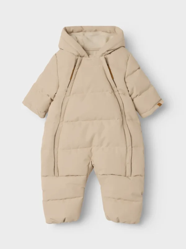 Lil' Atelier Lil' Atelier Otw Wholesuit Oxford Tan 5715729051602 Atelier SS25 Kleding & Accessoires Baby Pakjes Wijs west