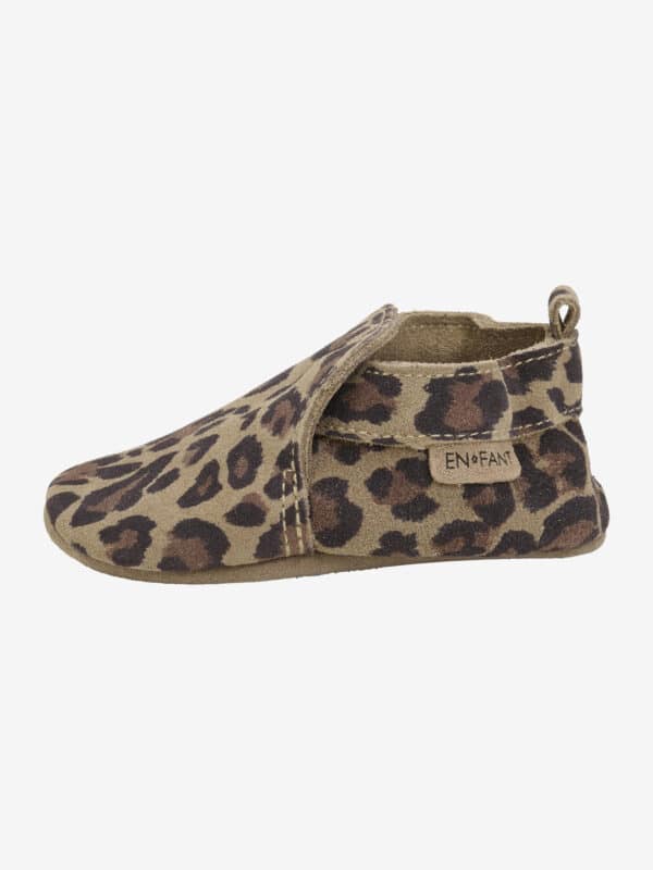 En Fant Enfant Slippers Suede AOP Pine Bark 5713438449833 Enfant AW25 Kleding & Accessoires Schoenen Slofjes Wijs west