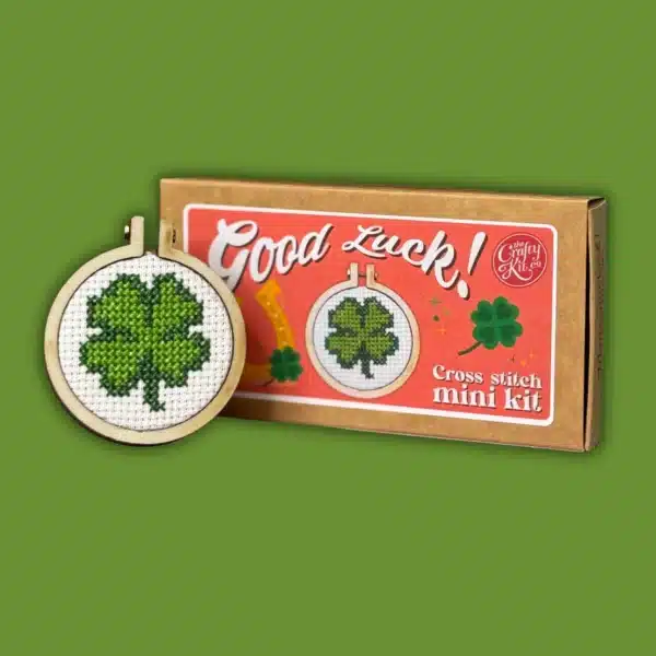 Mini Lucifersdoosje Borduur Kit - Good Luck!