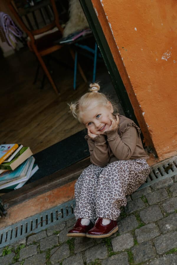 Fliink Fliink Leo Pant Pine Bark Aop 5715435111317 Fliink AW25 Kleding & Accessoires Broeken  Wijs west