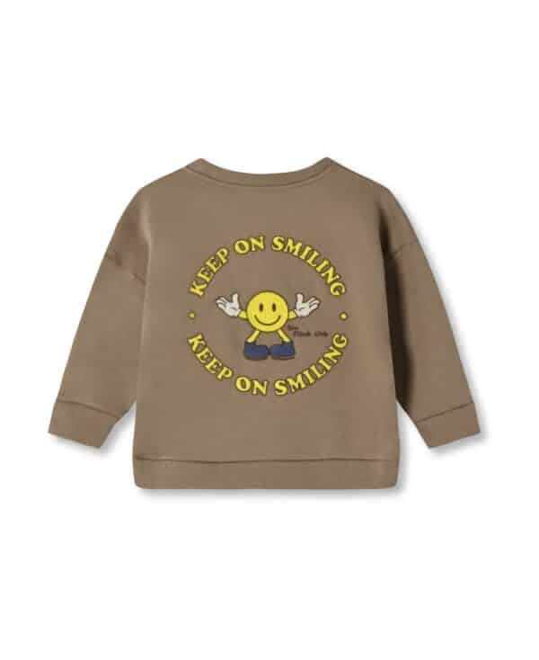 Fliink Fliink Alvin Ls Smiley Sweatshirt Pine Bark 5715435118422 Fliink AW25 Kleding & Accessoires Sweaters & Truien  Wijs west
