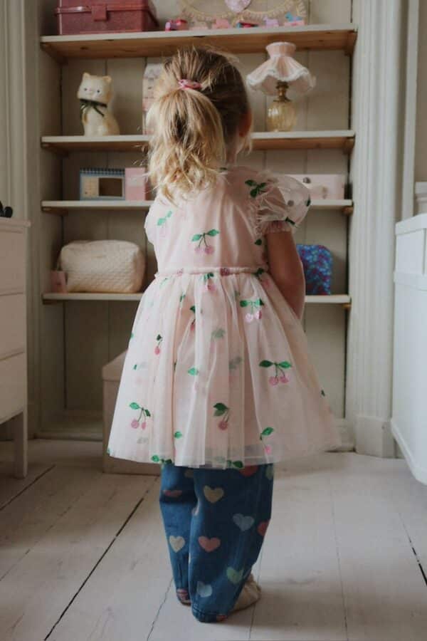 Konges Sløjd Konges Sløjd Tullie Dress Ma Grande Cerise Pink Glitter 5715681130186 Konges AW25 Kleding & Accessoires Rokjes & Jurkjes  Wijs west