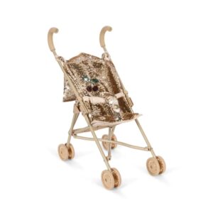 Konges Sløjd Konges Sløjd Sparkly Doll Stroller Cherry 5715681128022 Konges AW25 Speelgoed & Spellen Spelen Poppen Wijs west