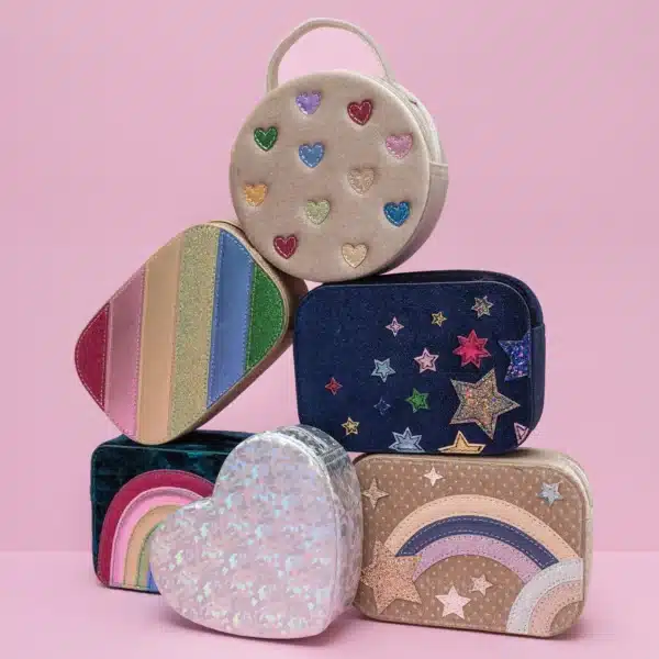Mimi & Lula Mimi & Lula Holographic Heart Bag 5061064831660 Mimi AW25 18 Kleding & Accessoires Tassen & Rugzakken Wijs west