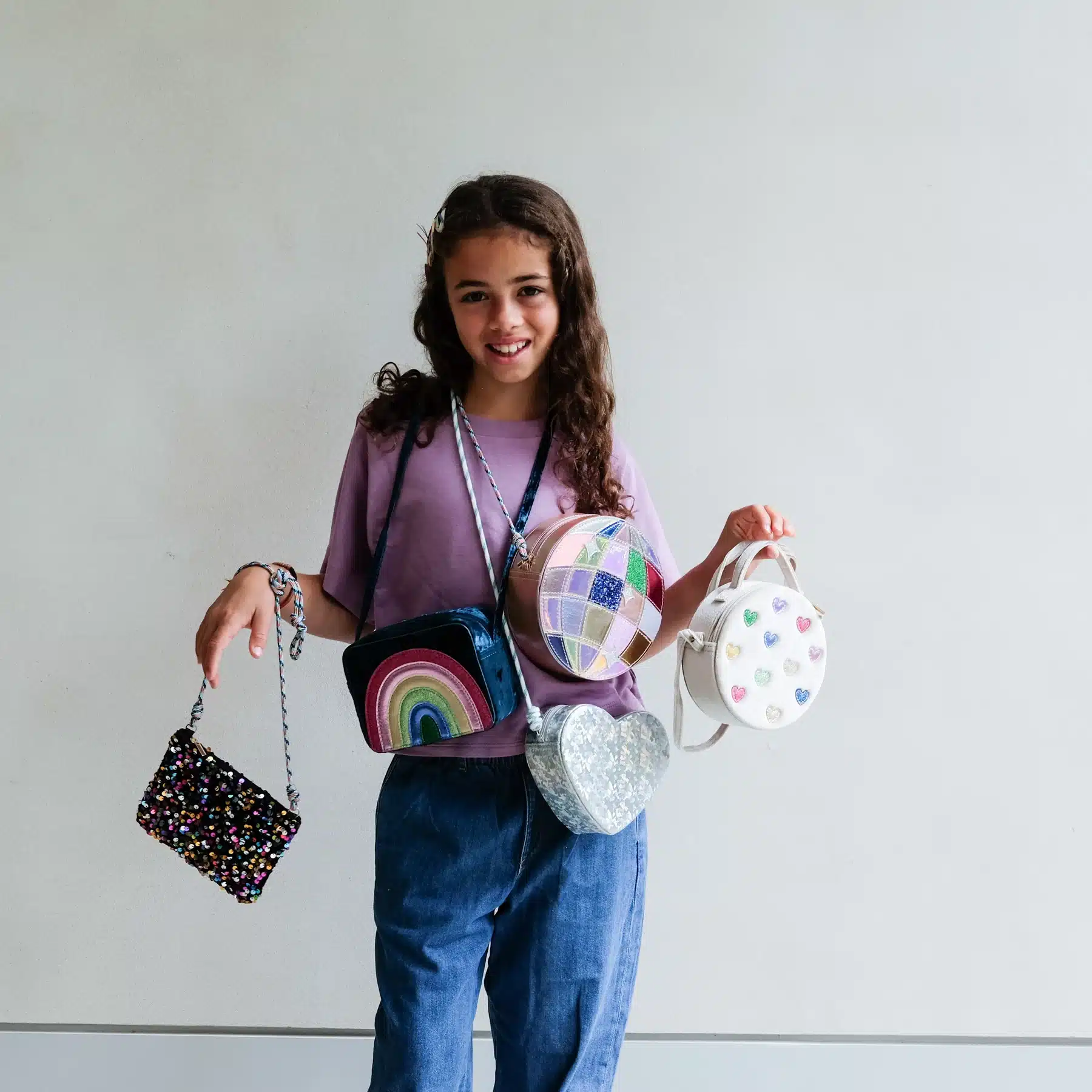 Mimi & Lula Mimi & Lula Holographic Heart Bag 5061064831660 Mimi AW25 18 Kleding & Accessoires Tassen & Rugzakken Wijs west