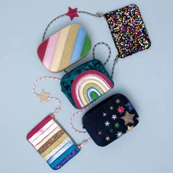 Mimi & Lula Mimi & Lula Radiant Rainbow Velvet Bag 5061064831677 Mimi AW25 18 Kleding & Accessoires Tassen & Rugzakken Wijs west