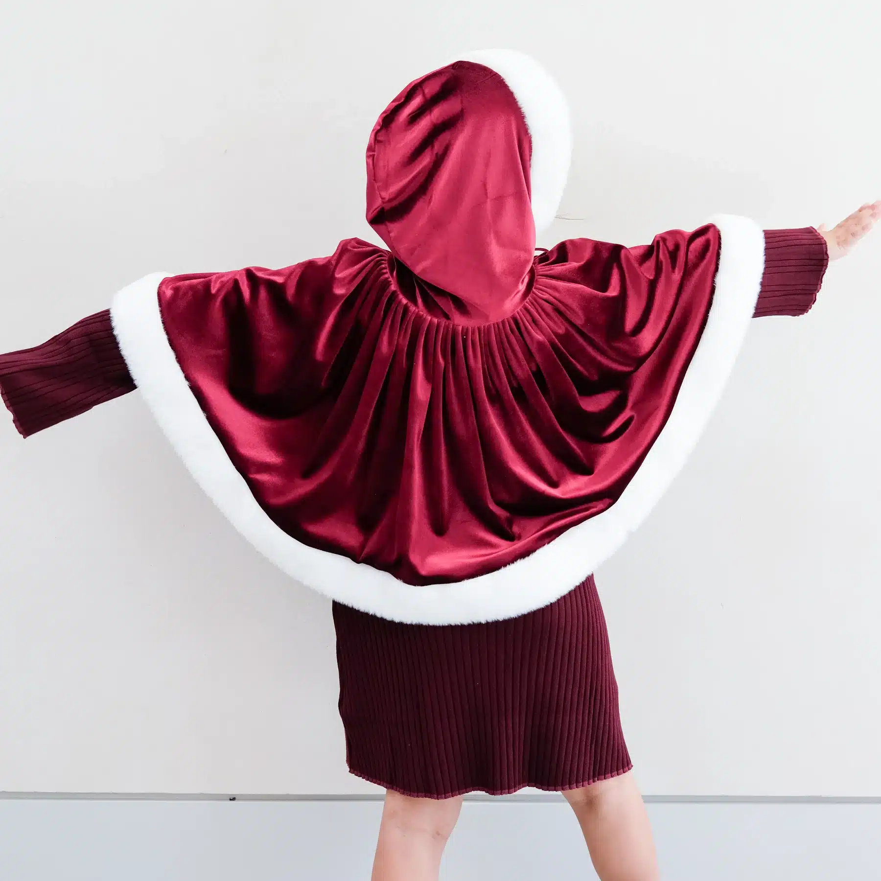 Mimi & Lula Mimi & Lula Mrs Claus Cape 5061064832247 Mimi AW25 36 Speelgoed & Spellen Verkleden Wijs west