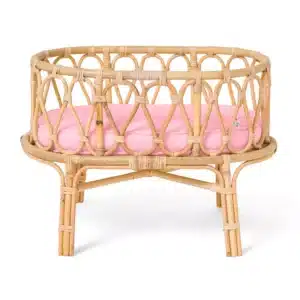 Poppie Toys Rotan poppenbedje met blauw matrasje 767421448339 Mja Speelgoed & Spellen Spelen Poppen Wijs west