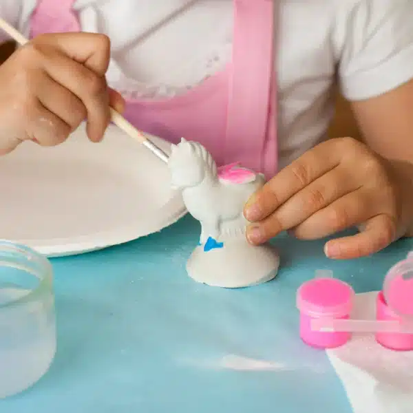 Mako Moulages Mako Moulages - Verjaardagsbox Voor 6 Kinderen Feetjes  Mako Speelgoed & Spellen Knutselen  Wijs west