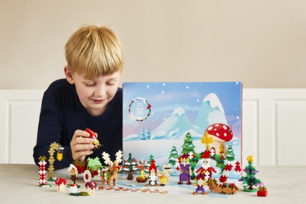 Plus Plus Plus Plus Advent Calendar - Santas World Christmas 5710409109130  Speelgoed & Spellen Bouwen  Wijs west