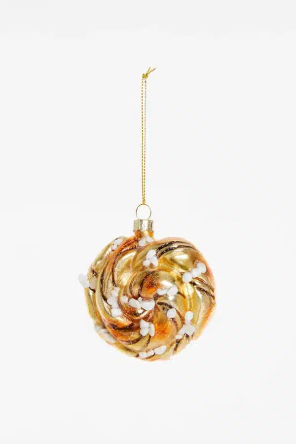 Yup in de Boom Yup in de Boom Kaneelbroodje Kerstbal 8721008354705 Yup AW25 Home & Living Feest Kerst Wijs west