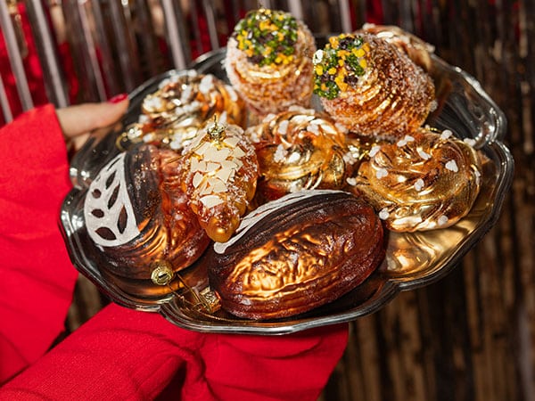 KERSTBALLEN WIJS WEST YUP IN DE BOOM