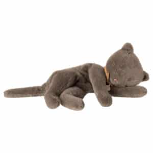 Maileg Slapend kitten plush, Medium - Grijs