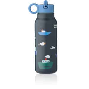 Liewood Liewood Falk Water Bottle 350 Ml Sailing / Classic Navy 5715493531102 Liewood SS26 Verzorging Eten & Drinken Lunchbakjes & Drinkbekers Wijs west
