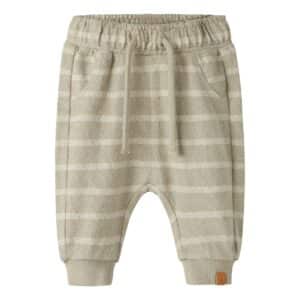 Lil' Atelier Lil' Atelier Broek Moss Gray Turtledove 5715912634674 Atelier AW26 Kleding & Accessoires Baby Broekjes