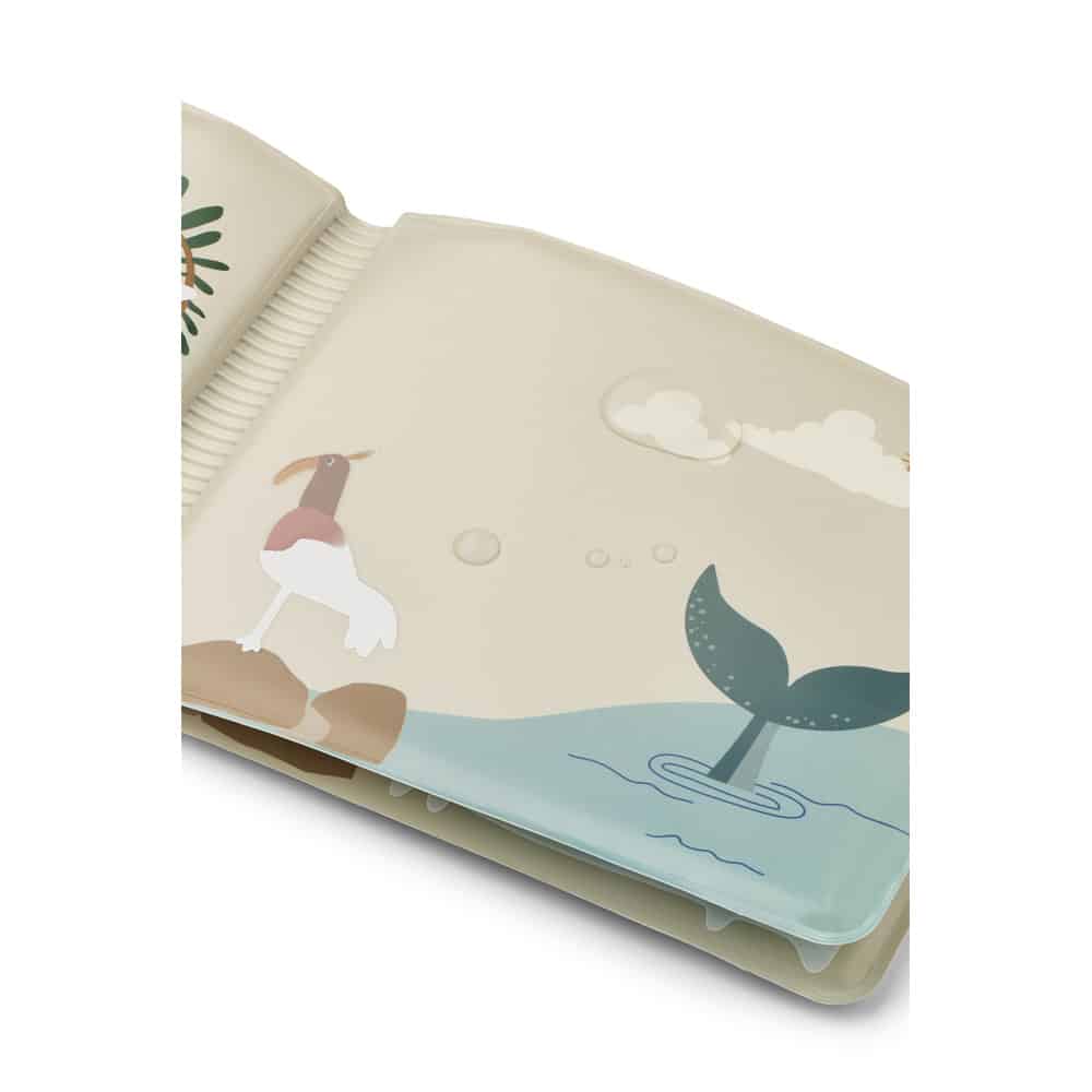 Waterboekje van Liewood met Classic Animal print in Sandy