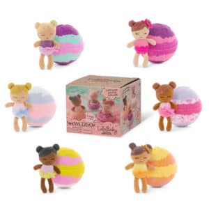 LullaBaby verrassingsbruisbal in doosje met de zes mogelijke pluche badpopjes en hun gekleurde bruisballen